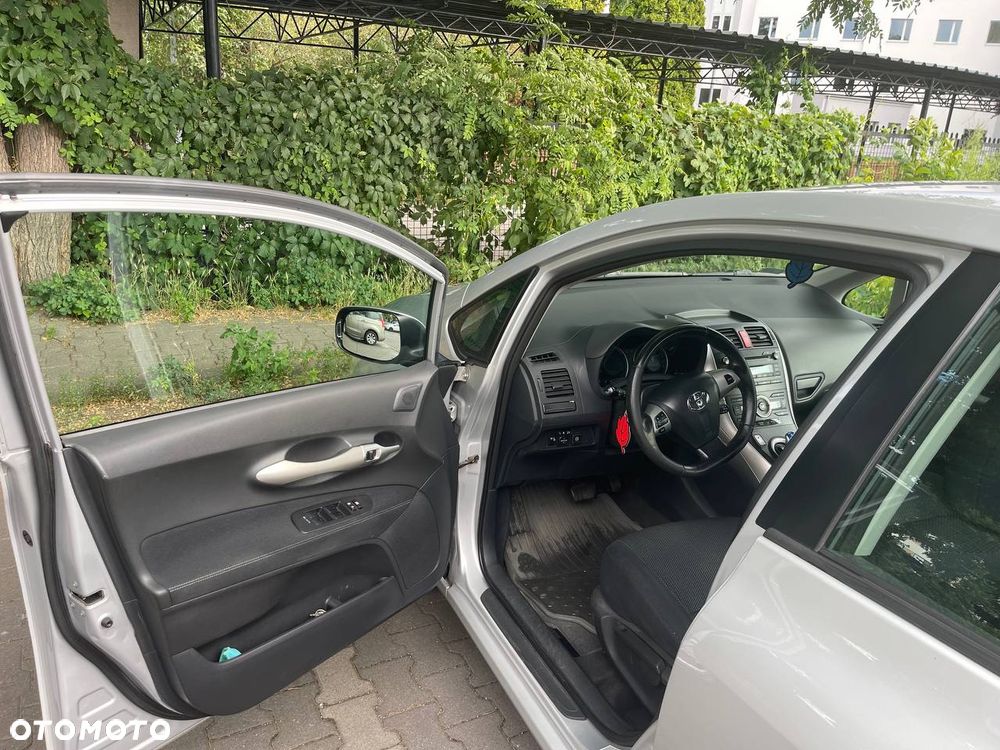 Toyota Auris - 10