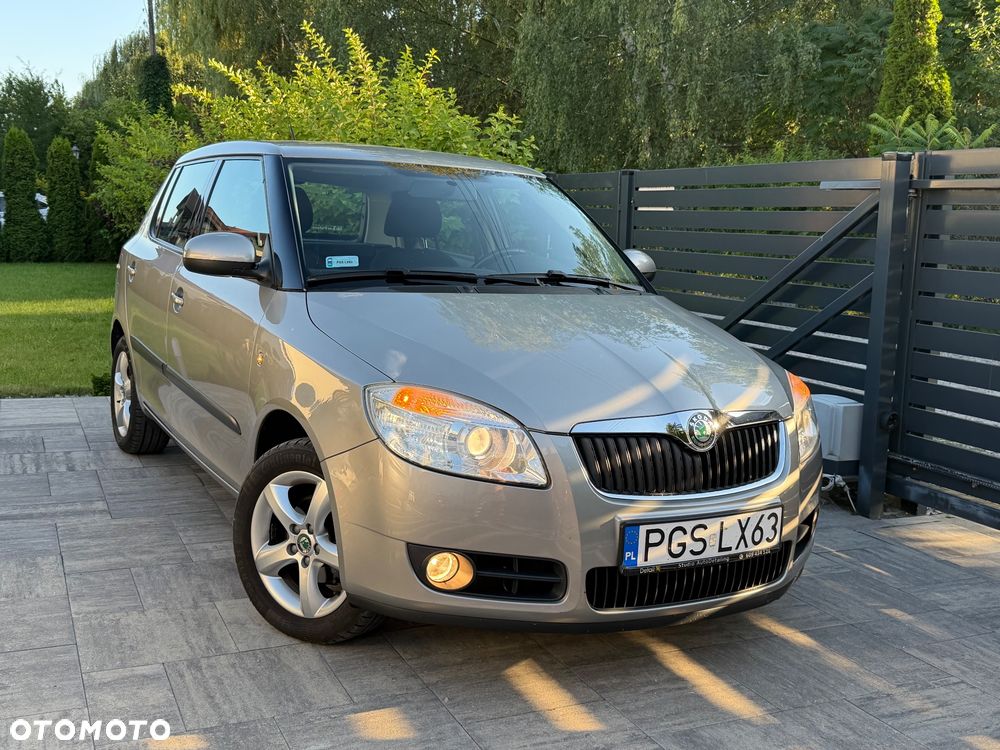 Skoda Fabia 1.6 16V Joy - 1