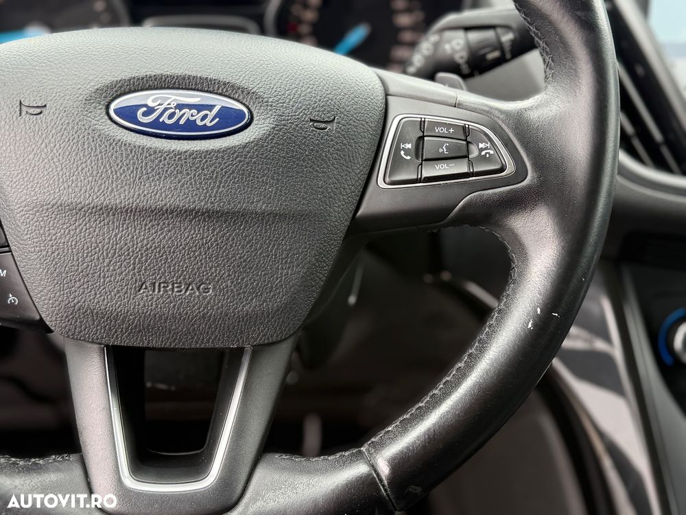 Ford Kuga 2.0 TDCi Powershift 4WD Titanium - 7