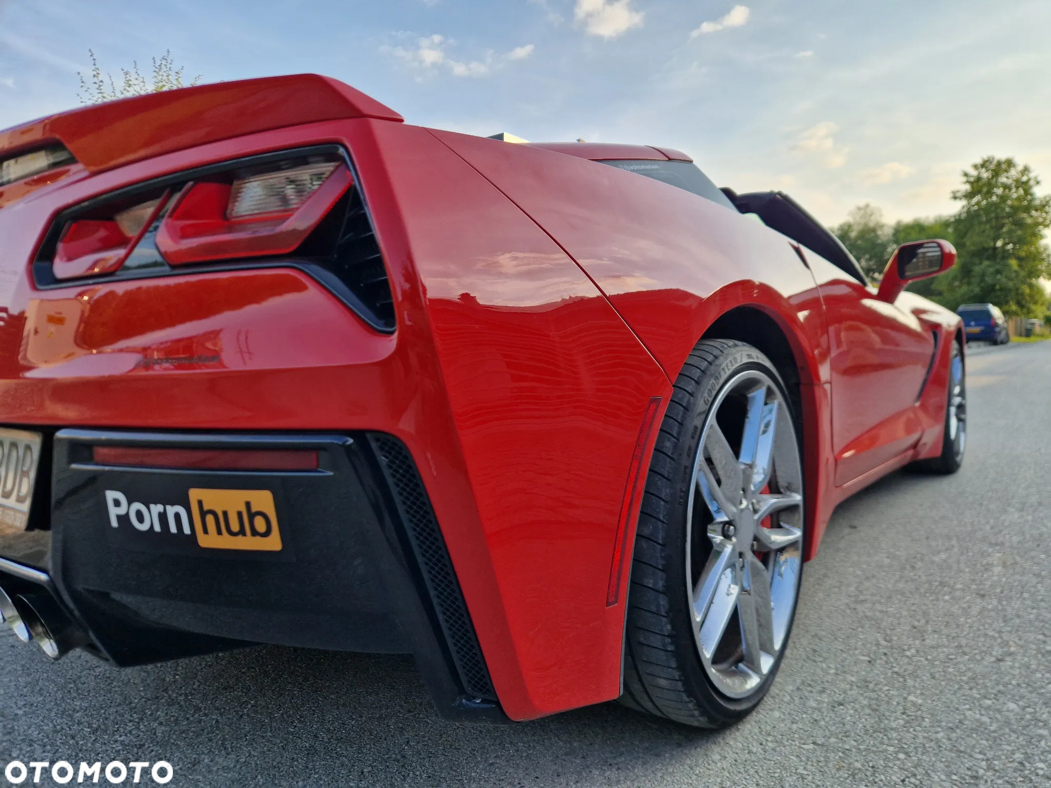 Chevrolet Corvette - 8
