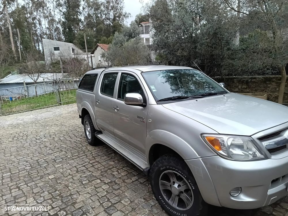 Toyota Hilux 4x4 Cabine Dupla - 2