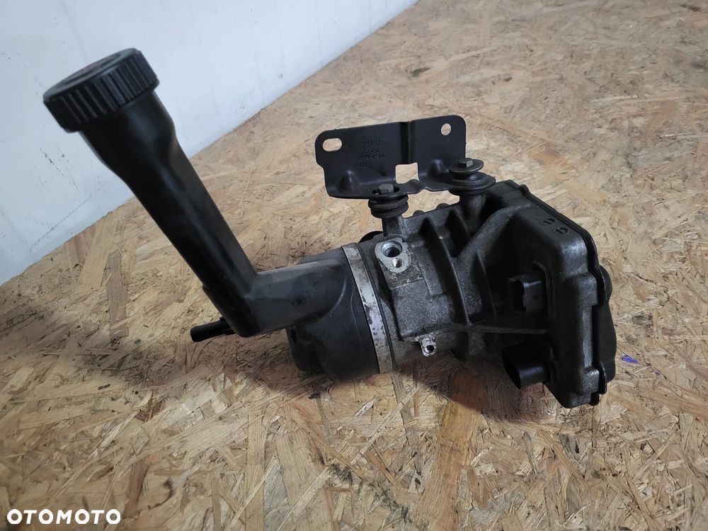 Pompa wspomagania Peugeot 308 T7 - 1