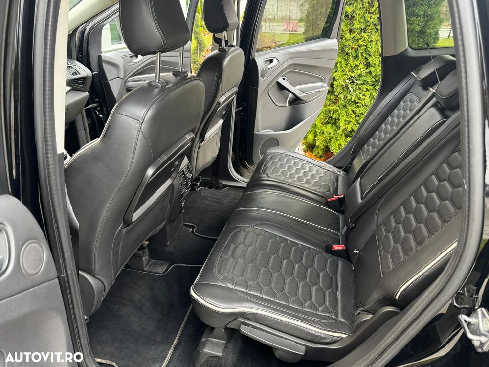 Ford Kuga 2.0 TDCi 4WD Powershift Vignale - 17