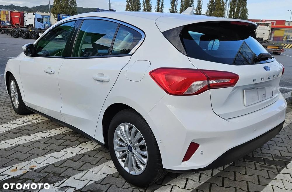 Ford Focus 1.5 EcoBlue Start-Stopp-System TITANIUM - 3