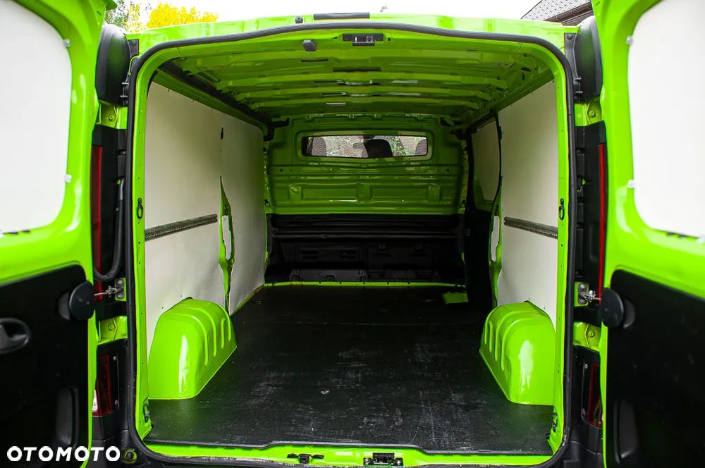 Renault Trafic - 25