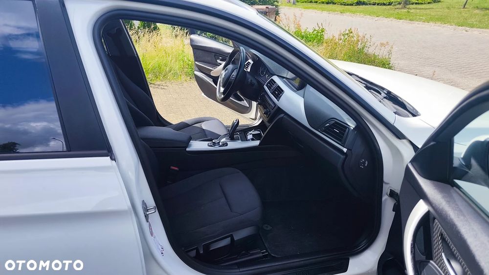 BMW Seria 3 - 31