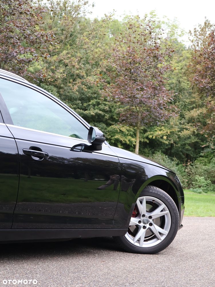 Audi A4 Avant - 30
