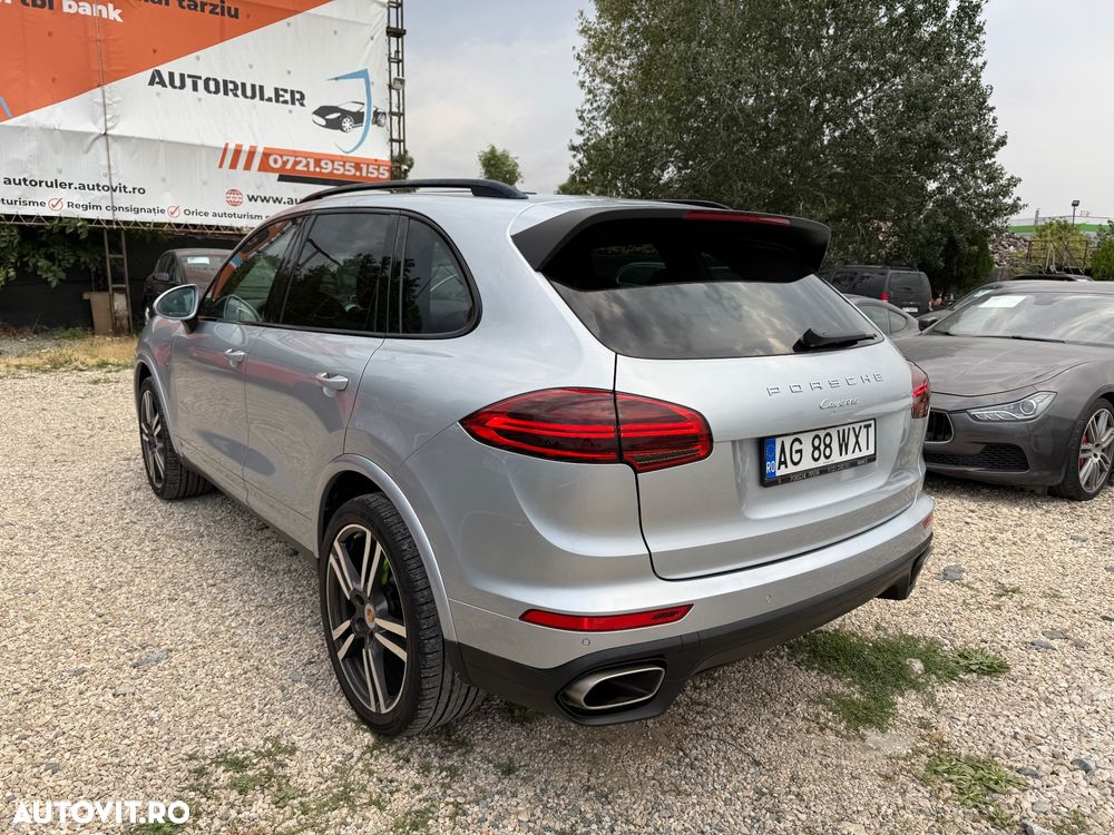Porsche Cayenne Diesel Platinum Edition - 24