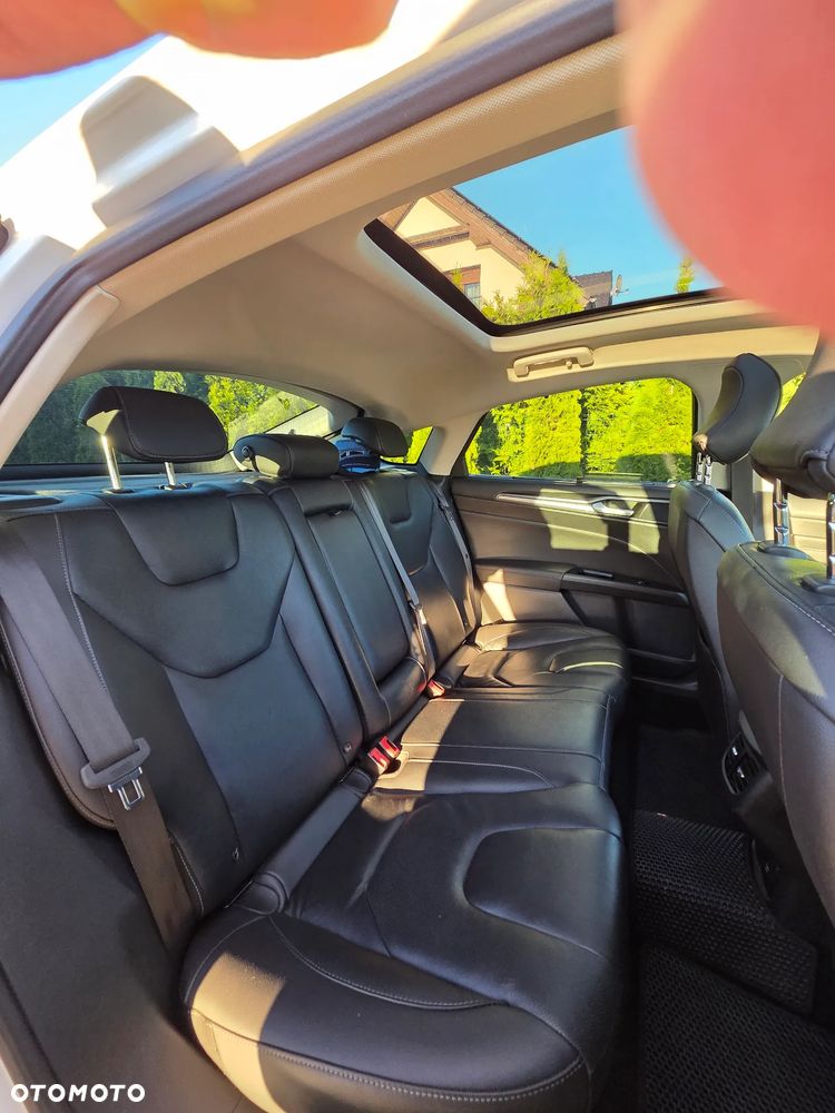 Ford Mondeo 2.0 TDCi Bi-Turbo ST-Line PowerShift - 17