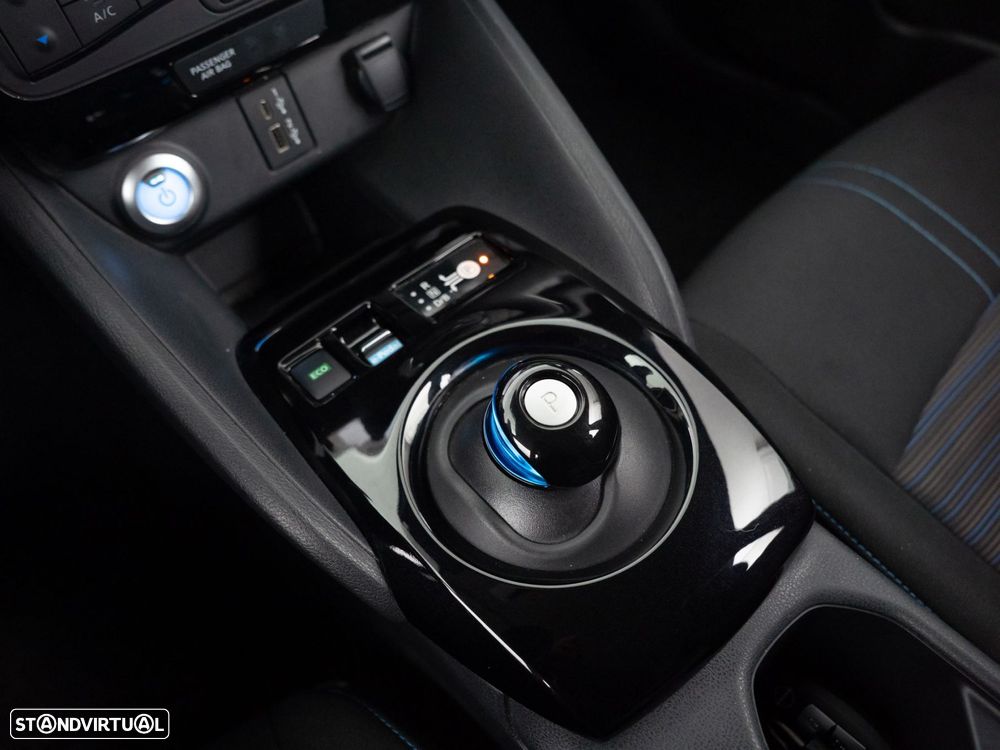 Nissan Leaf N-Connecta - 24