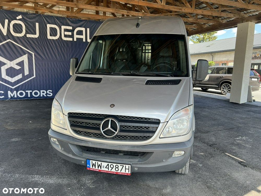 Mercedes-Benz Sprinter - 5