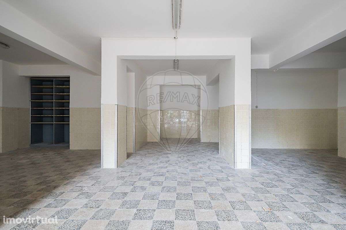 Armazém  para arrendamento - Grande imagem: 2/12