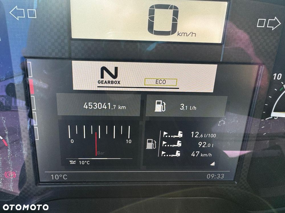 Renault T480 ADR - 9