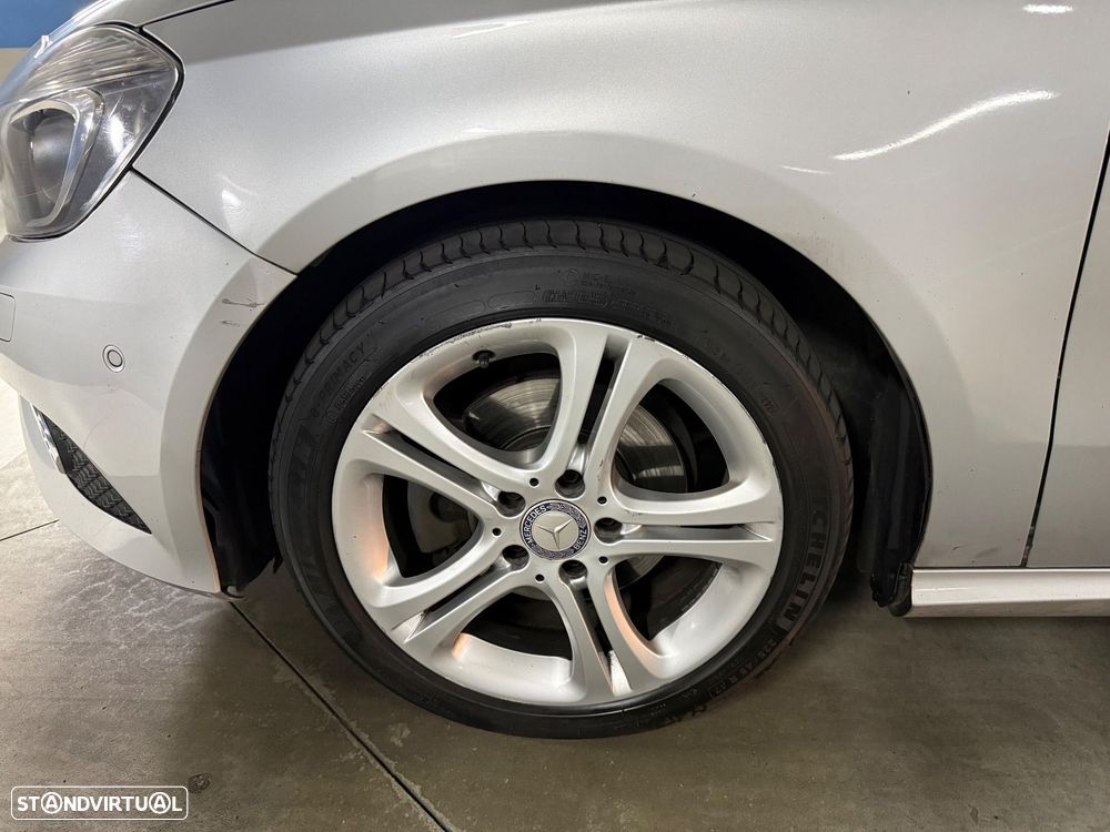 Mercedes-Benz A 200 CDI (BlueEFFICIENCY) Urban - 7