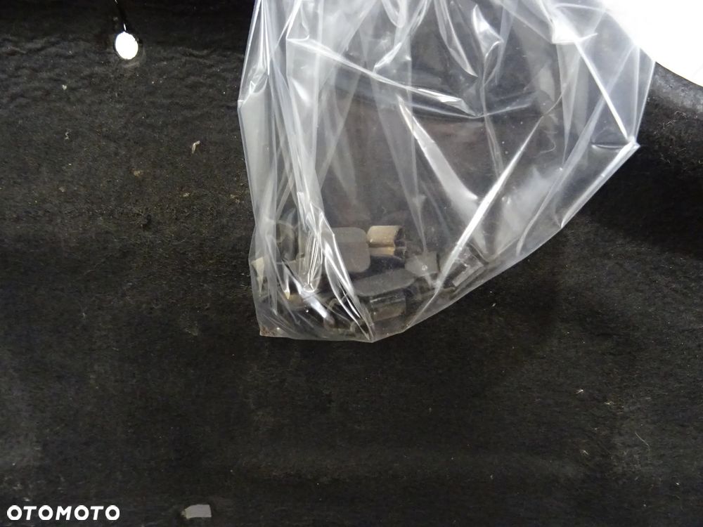 SKODA SUPERB I 01-05 2.8 V6 WYCISZENIE WYGŁUSZENIE MASKI - 8