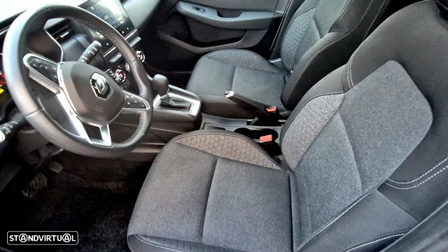 Renault Clio 1.6 E-Tech Exclusive - 16