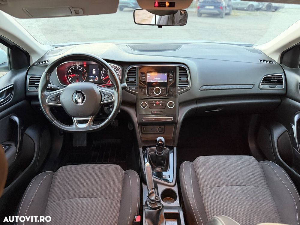 Renault Megane TCE 114 GPF Life - 12