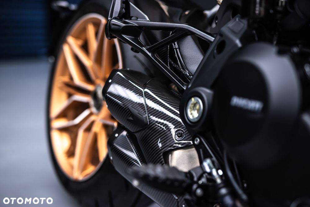 Ducati Diavel - 11