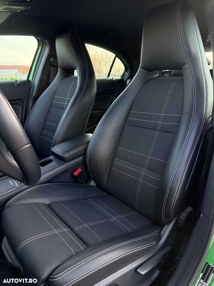 Mercedes-Benz A - 16