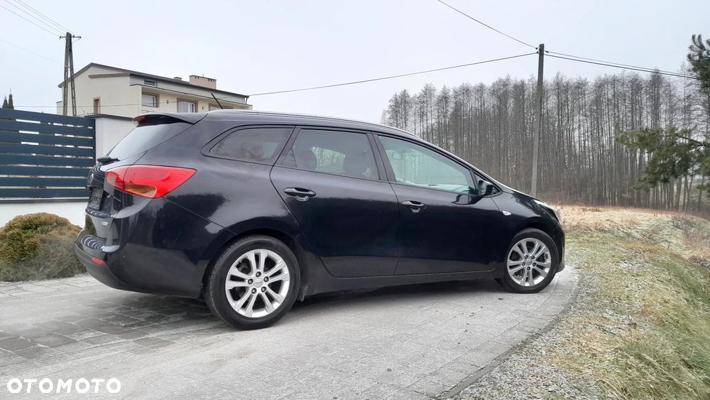 Kia Ceed - 14