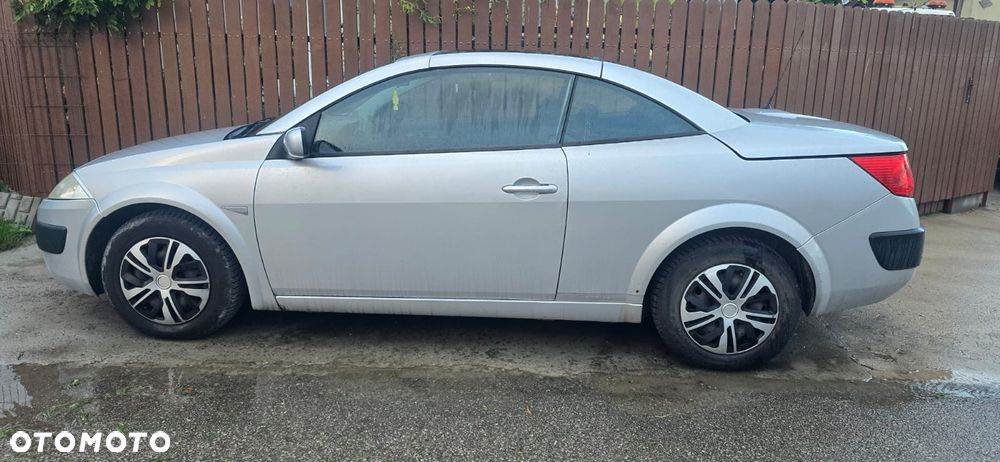 Renault Megane 2004 photo 2
