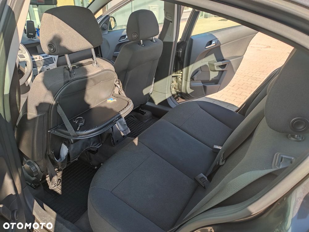 Opel Astra 1.6 - 4