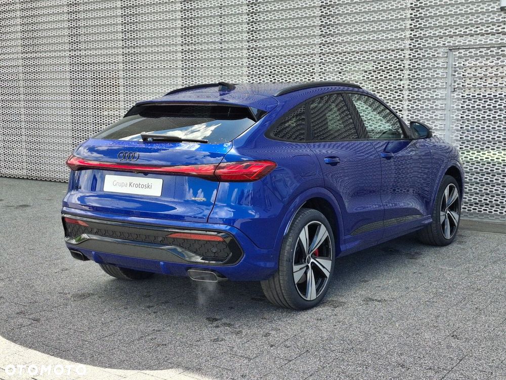 Audi Q5 Sportback - 4