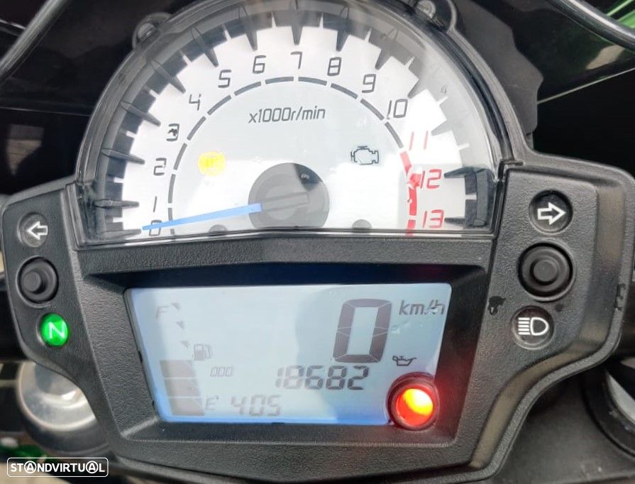 Kawasaki ER 6 N - 12