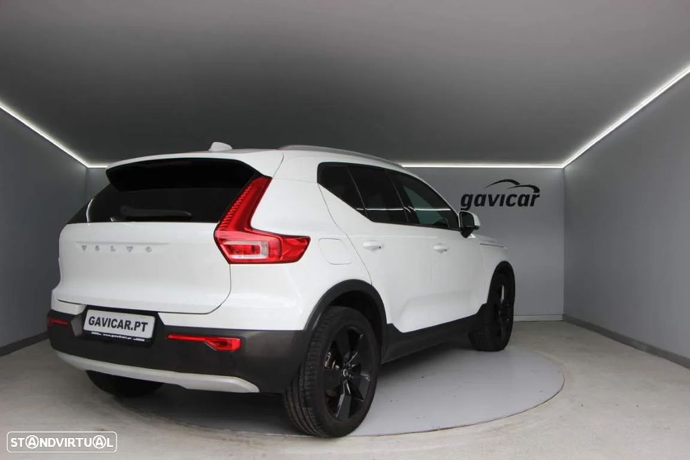 Volvo XC 40 2.0 D3 Momentum Plus - 21