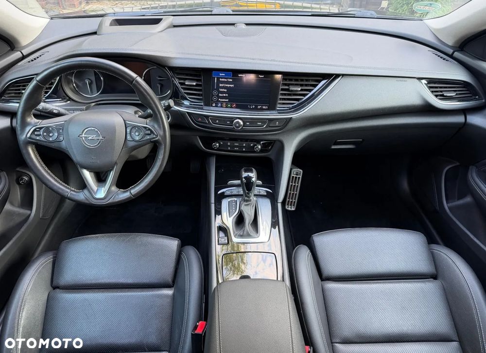 Opel Insignia - 18