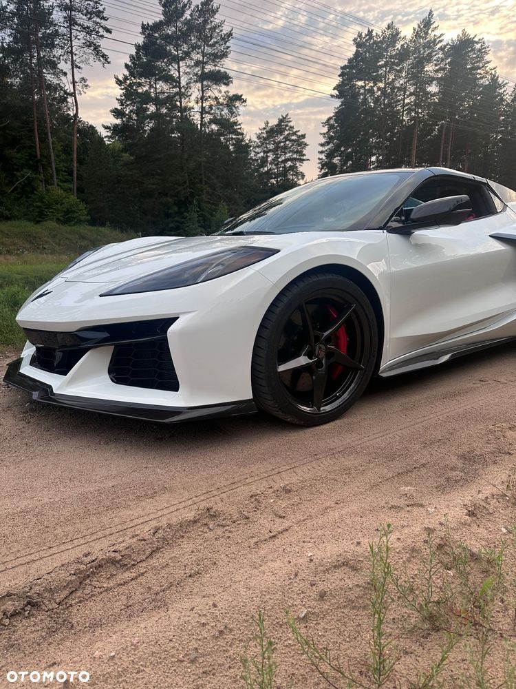Chevrolet Corvette - 5