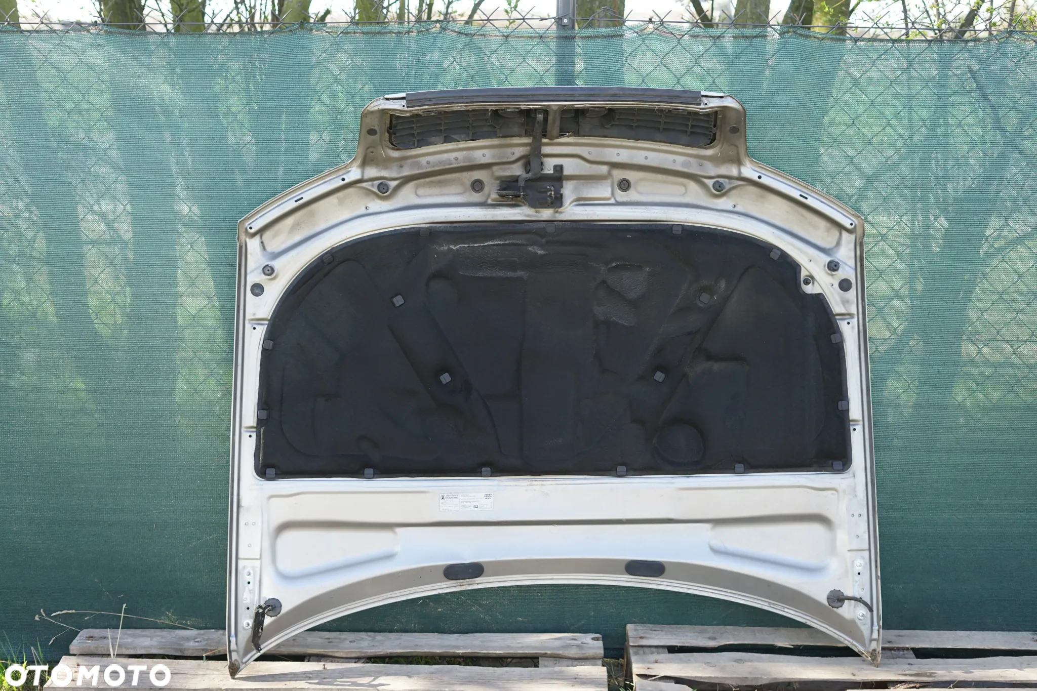 Maska pokrywa silnika Audi A4 B6 LY7Q - 11