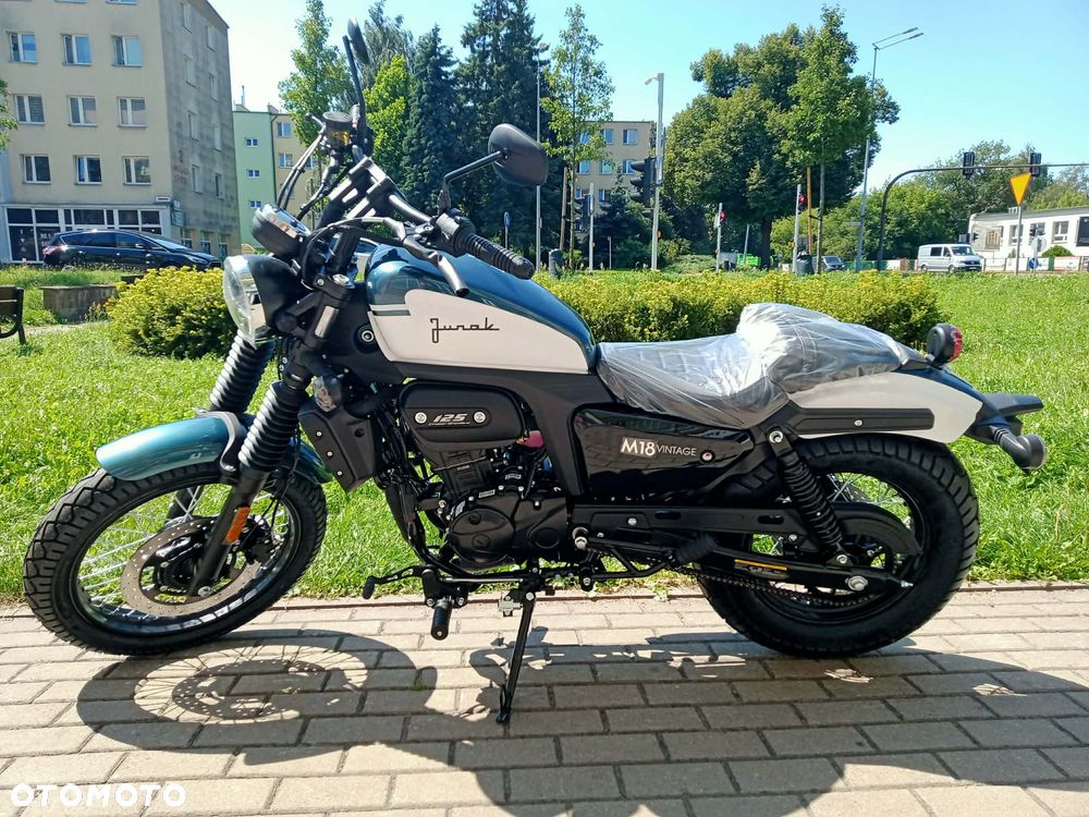 Junak M18