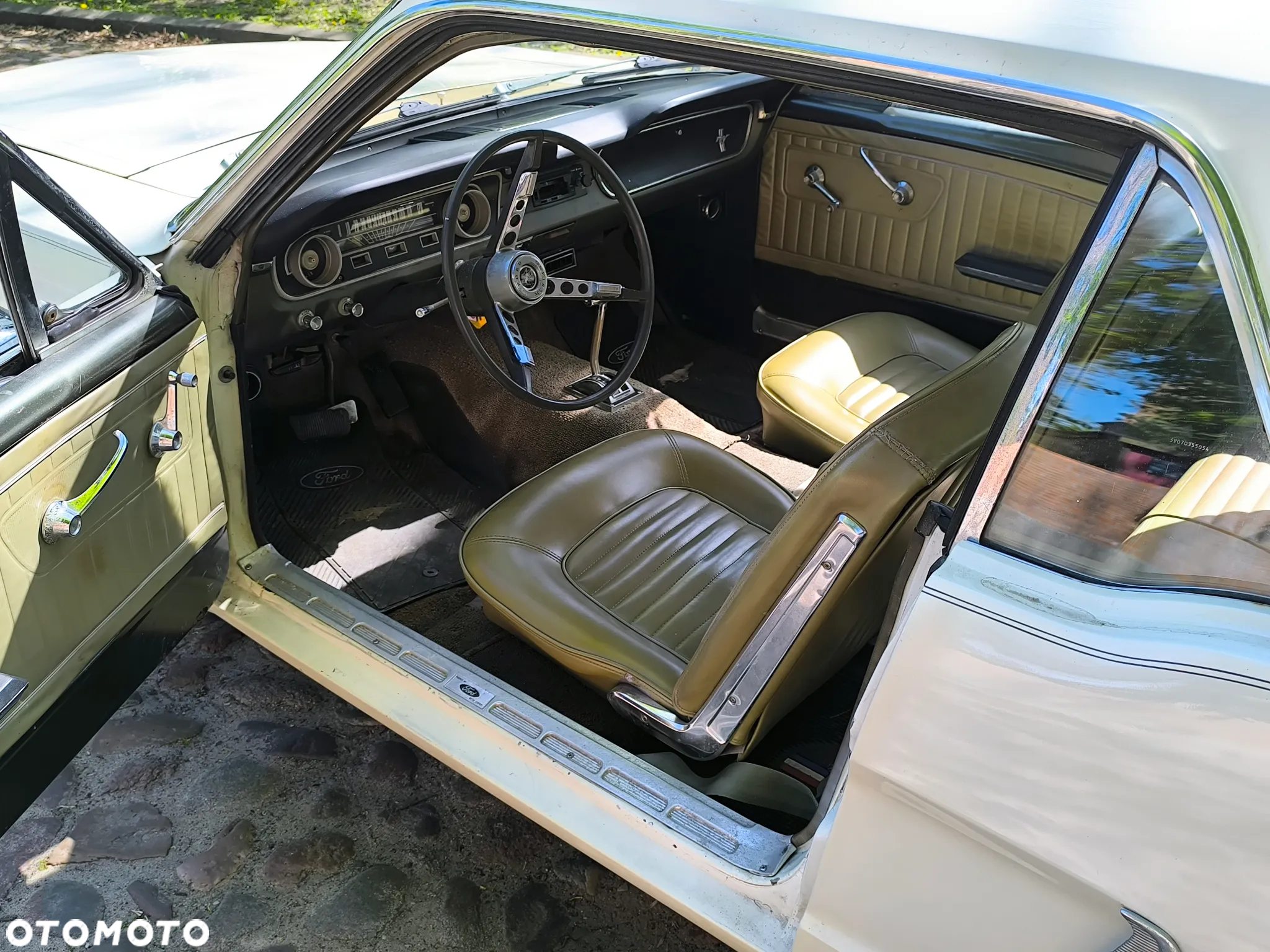 Ford Mustang - 9