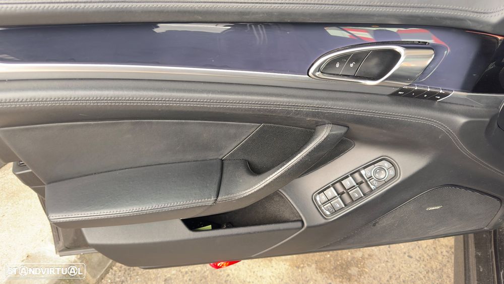 Porsche Panamera - 19
