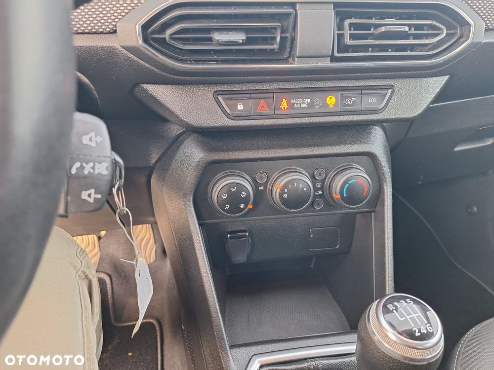 Dacia Sandero - 11