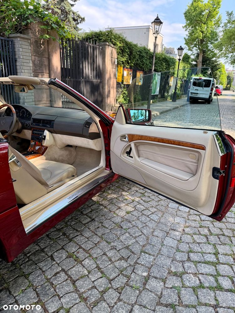 Mercedes-Benz SL - 15