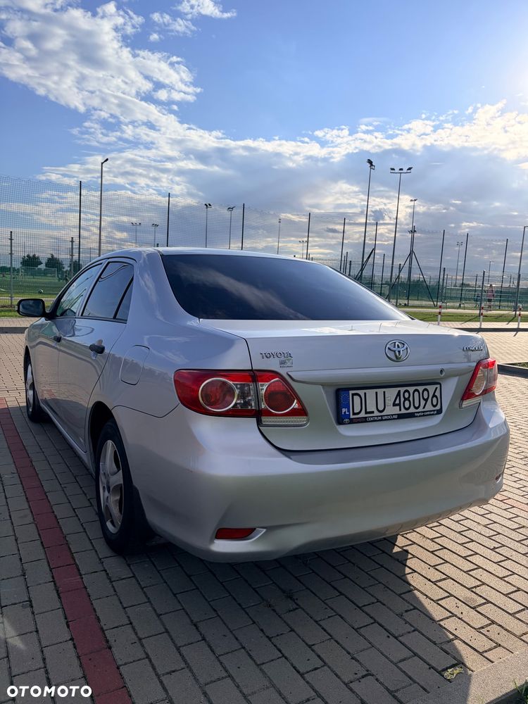 Toyota Corolla 1.6 Premium - 8