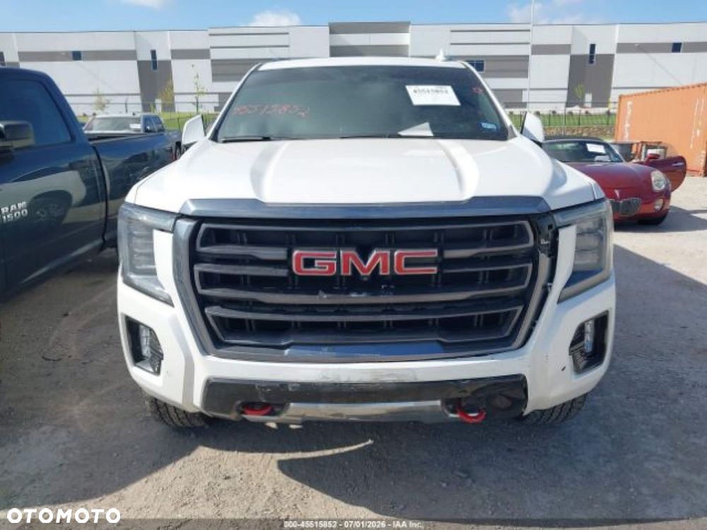 GMC Yukon - 2