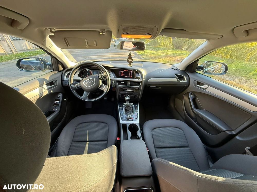 Audi A4 2.0 TDI B8 - 12