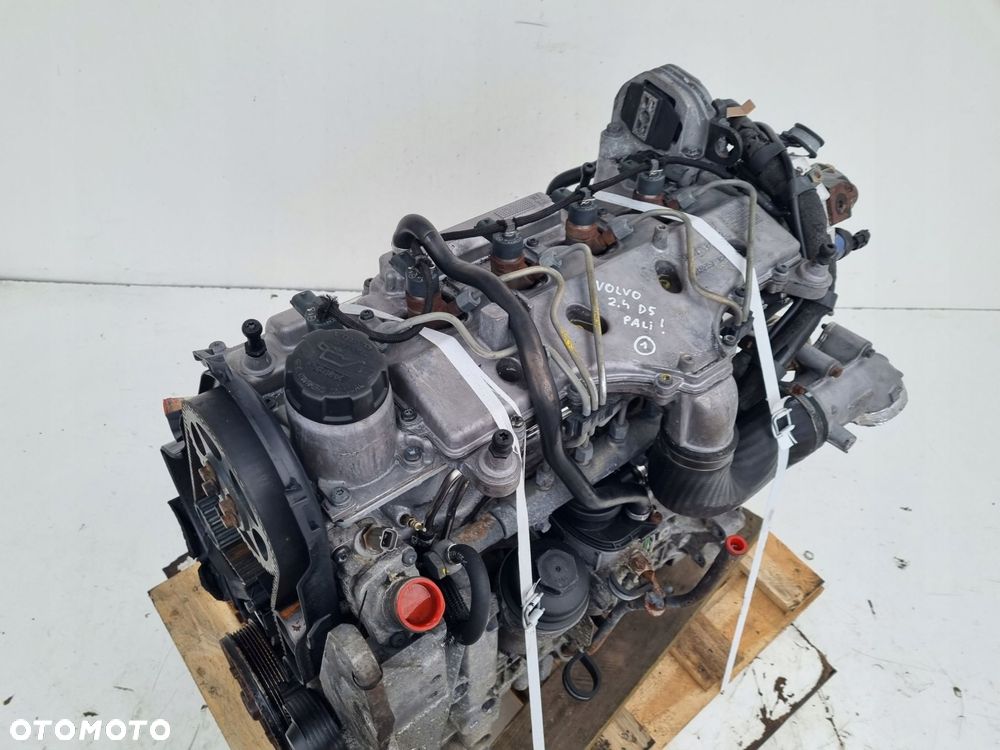 SILNIK KOMPLET Volvo V70 II 2.4 D5 163KM pali D5244T - 5