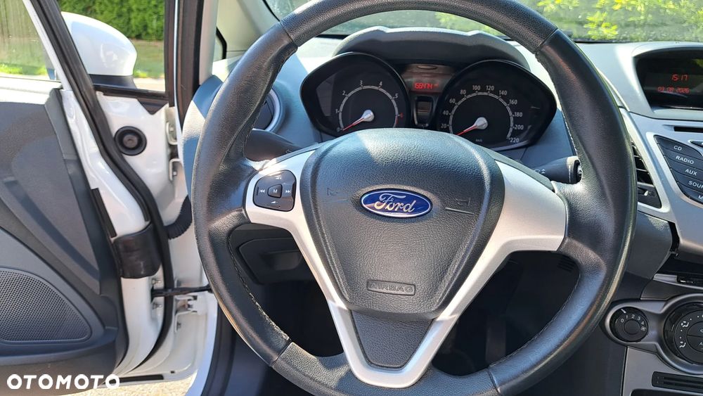 Ford Fiesta - 21