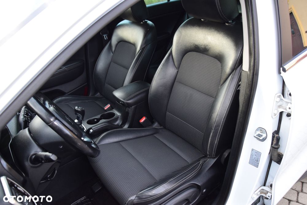 Kia Sportage - 32