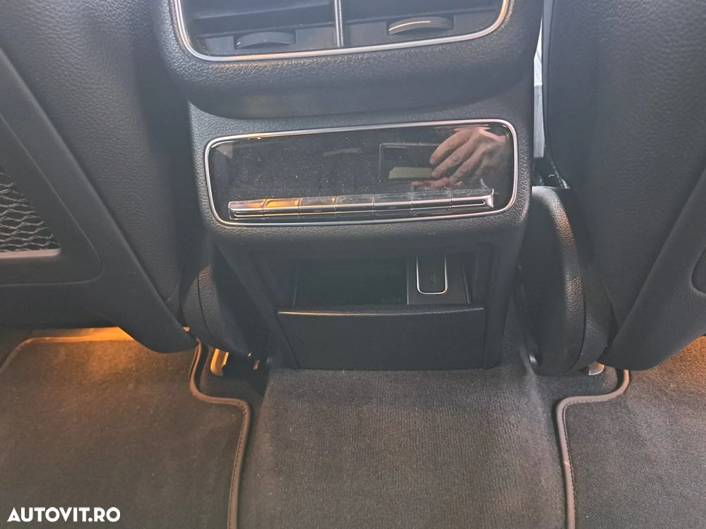 Mercedes-Benz GLE 400 d 4Matic 9G-TRONIC AMG Line - 26