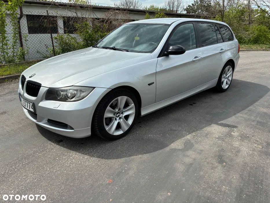 BMW Seria 3 320d DPF - 1