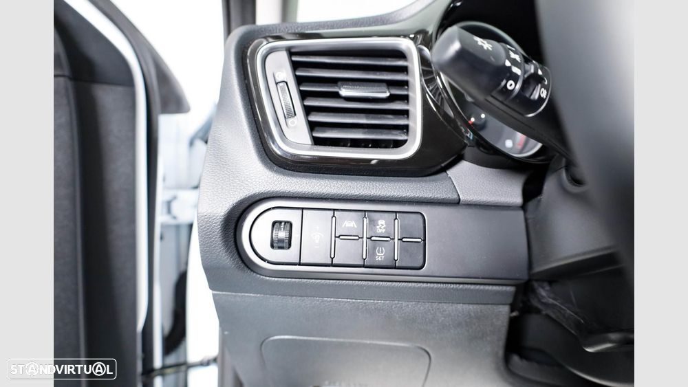 Kia XCeed 1.0 T-GDI Drive - 8