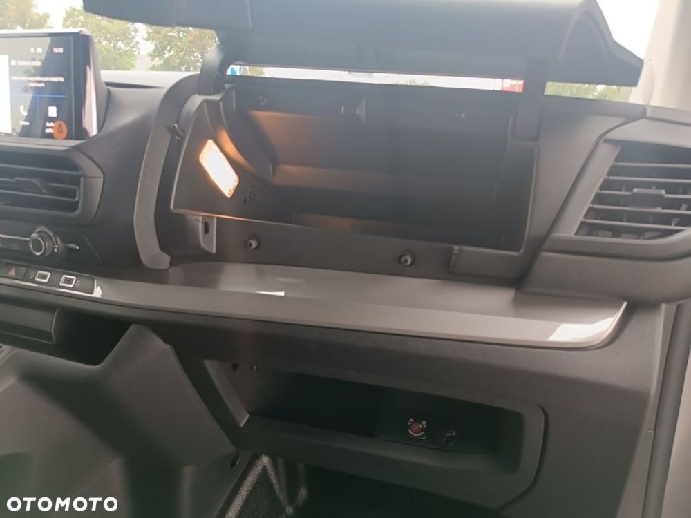 Opel VIVARO - 25
