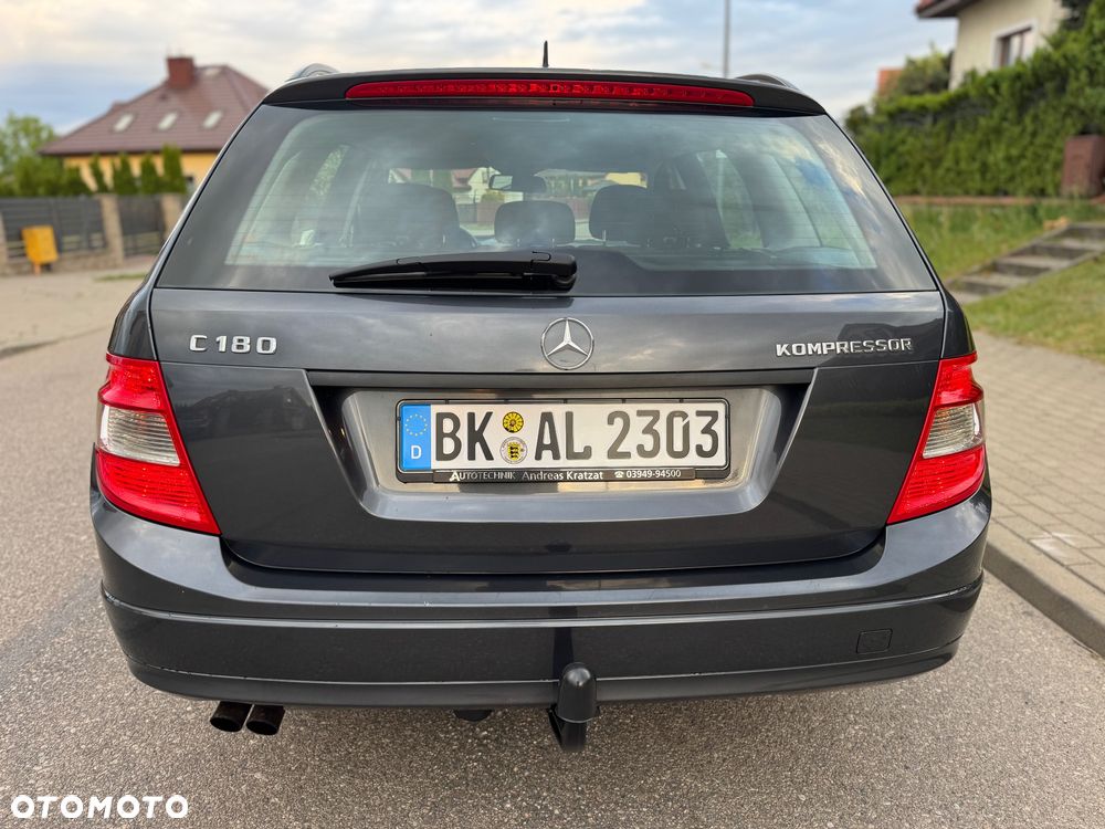 Mercedes-Benz Klasa C 180 Kompressor BlueEFFICIENCY Elegance - 13