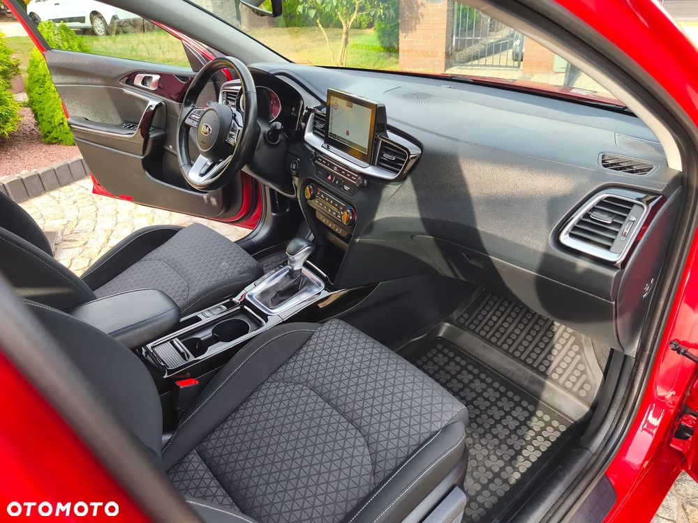 Kia Ceed 1.4 T-GDI DCT OPF Vision - 39