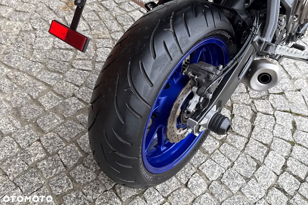 Yamaha MT - 16